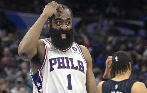 恩比德爆料背伤视频,揭秘篮球巨星伤痛背后的坚持与挑战